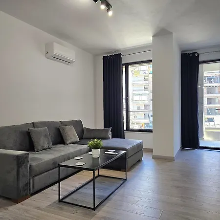 Joanne Apartment *